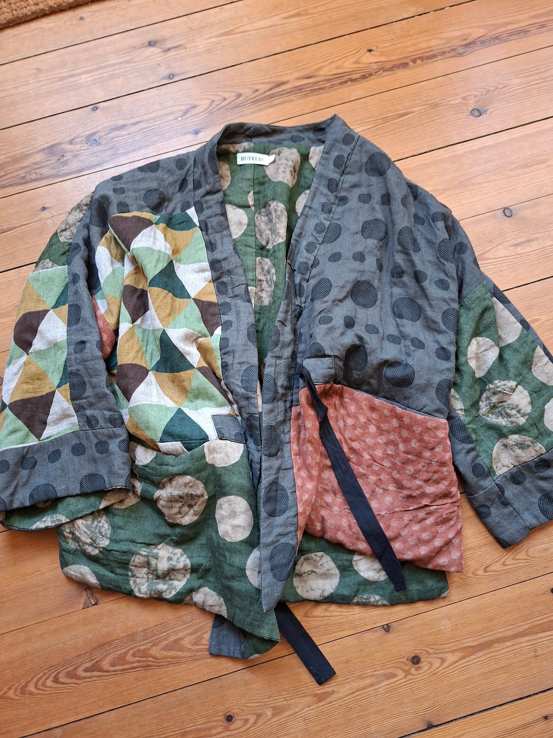 Customer photo review of Plus Size Irregular Geometric Pattern Retro Cotton Coat