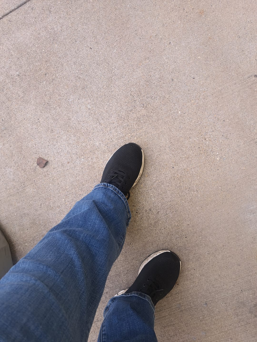 Customer photo review of DS9191 Comfortable Kevlar Steel Toe Safety Shoe Black