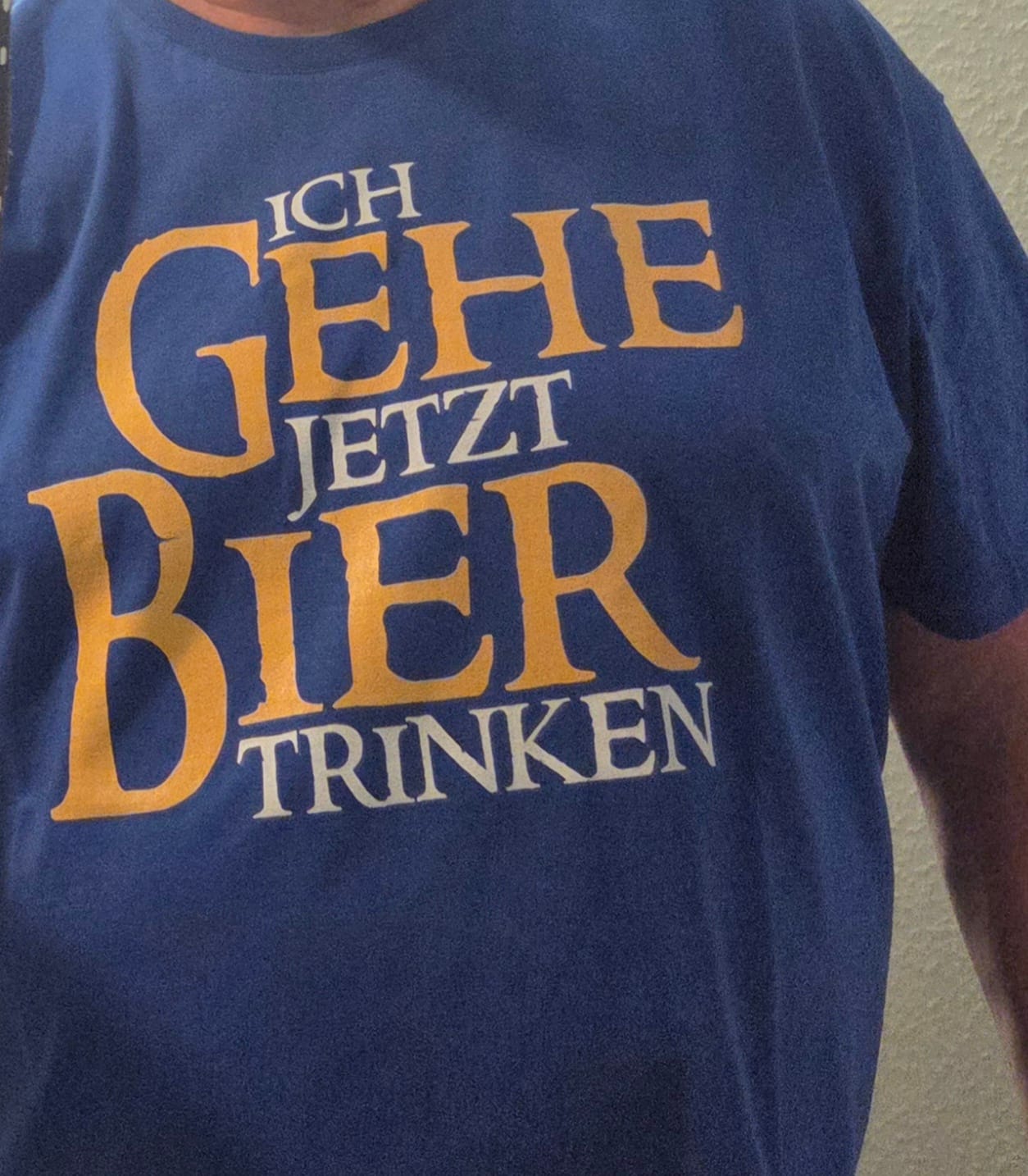 Customer photo review of Ich gehe jetzt Bier trinken HDR - Beidseitiger Druck - Herren Shirt