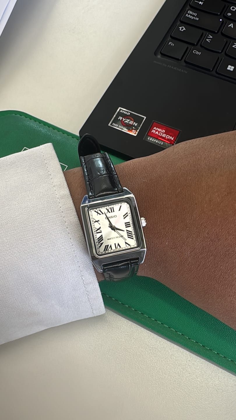Customer photo review of Reloj Casio Tank Análogo LTP-V007L-7B1UDF Cuero Dial Plateado