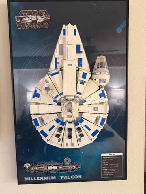 Customer photo review of Display frame for LEGO® STAR WARS™ 75257 Millennium Falcon