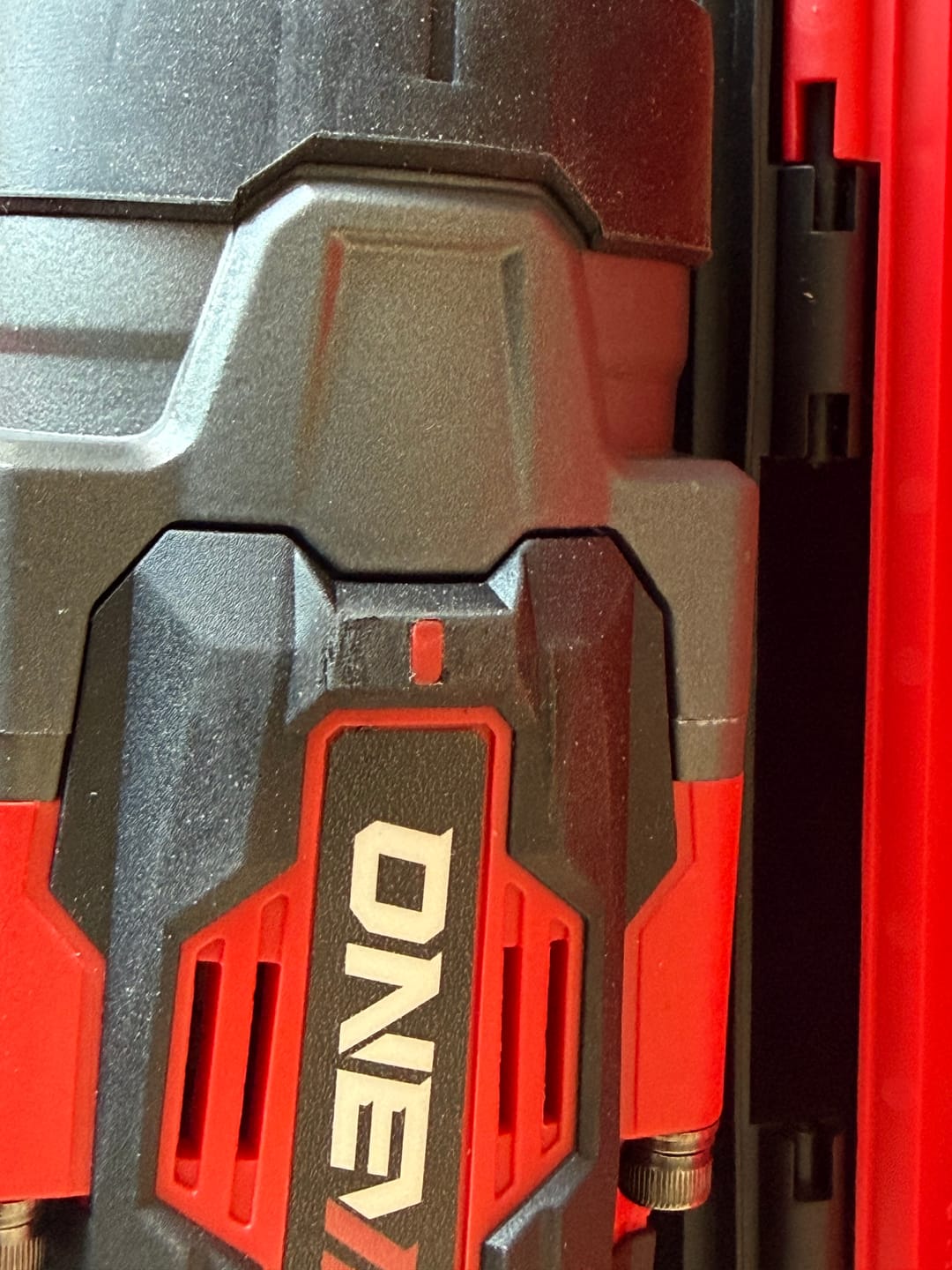 Customer photo review of ONEVAN 30mm & 50mm Pruning Shears | 8" Chainsaw & 8" Pole Chainsaw | 510mm Hedge Trimmer Brushless Cordless 5‑Pc. Combo Kit