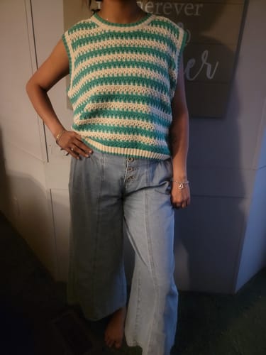 Customer wearing the light-wash Jason Wide Fit Denim Pants, showing the full relaxed-fit silhouette.