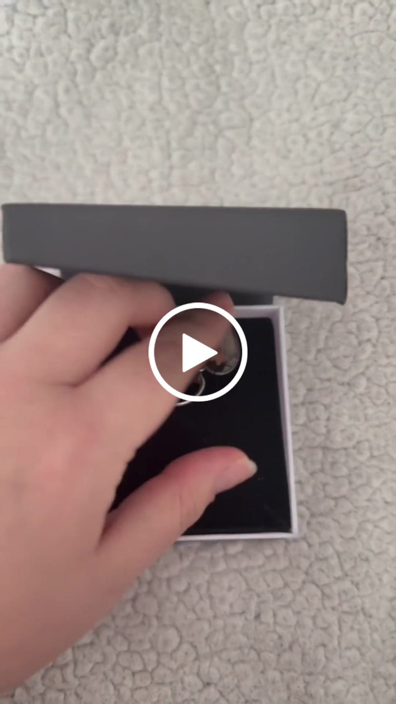 Customer video review of Photo Engraved Necklace Memorial Gift