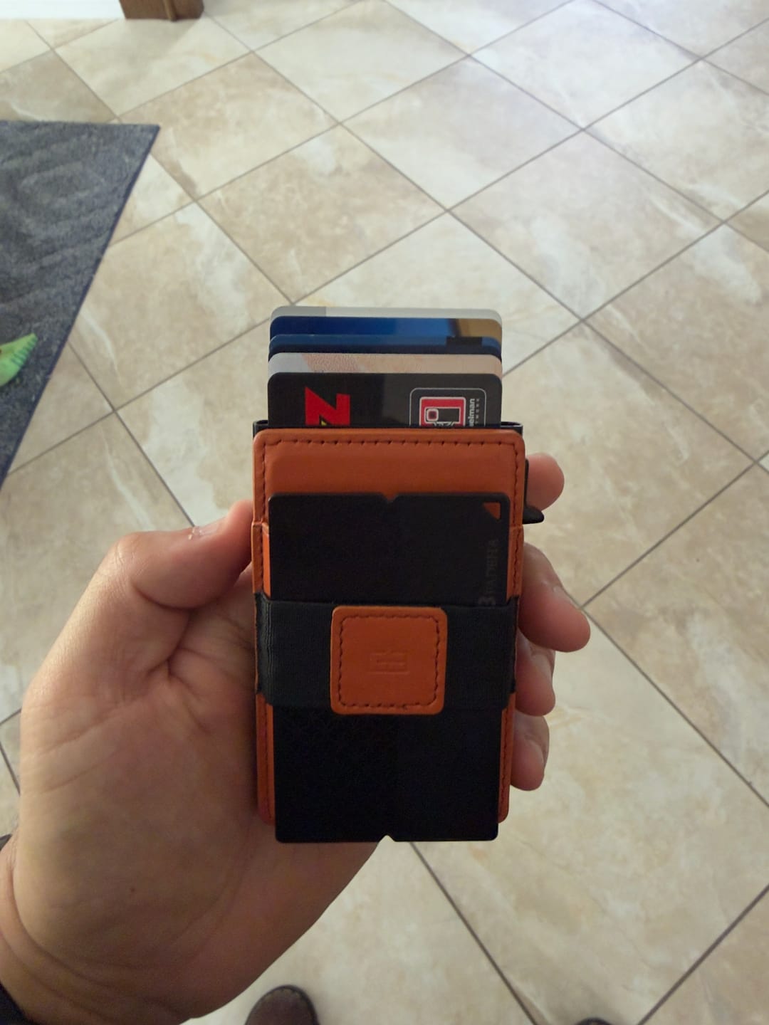 Customer photo review of Magsafe Metal Wallet - Dual Functionality