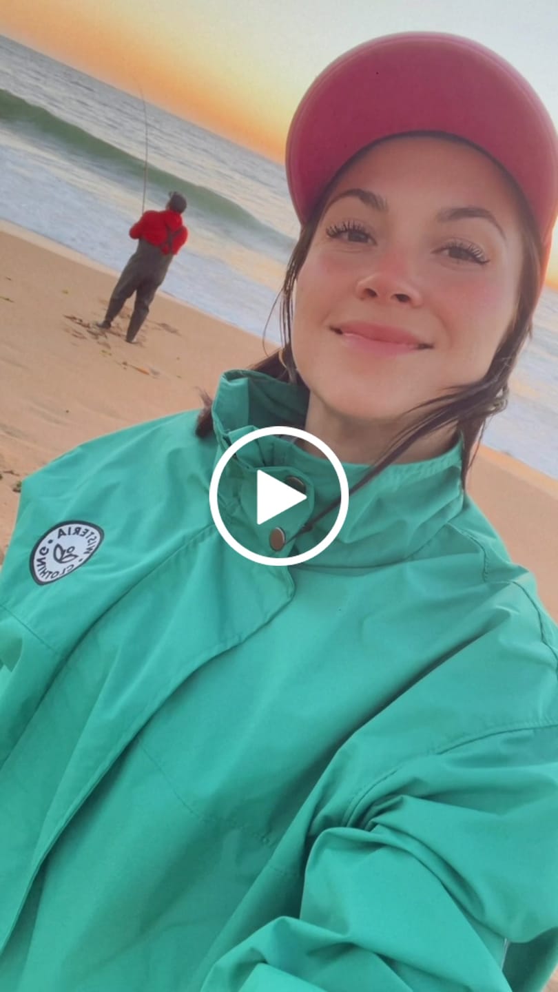 Customer video review of Cortaviento Impermeable
