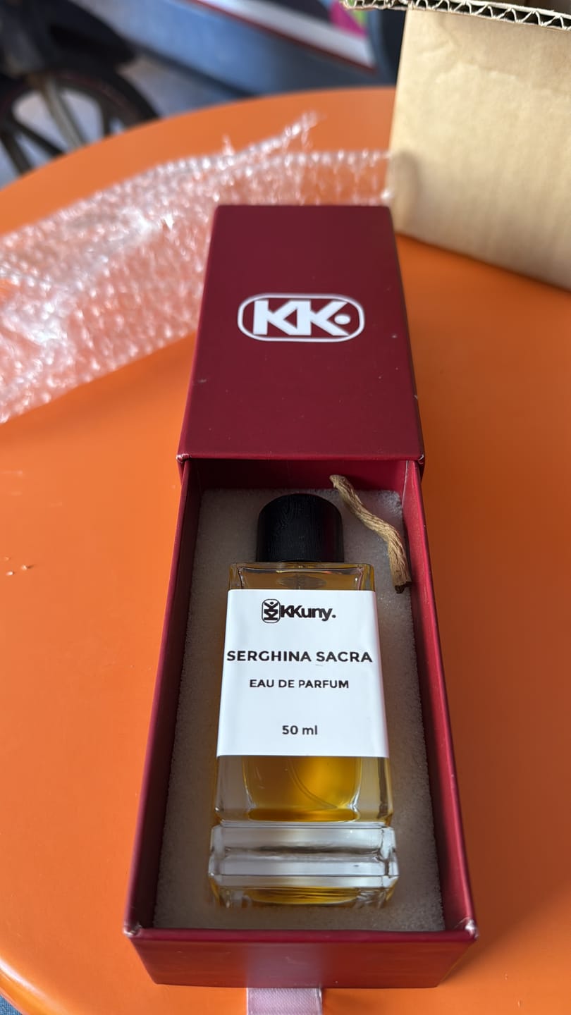 Customer photo review of SERGHINA SACRA Eau De Parfum