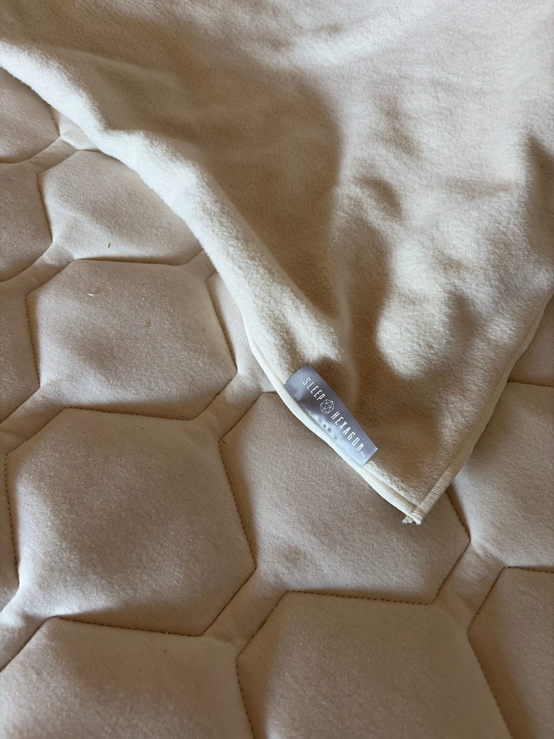 Customer photo review of NEW! SLEEP HEXAGON 温泉ヒーリングブランケット