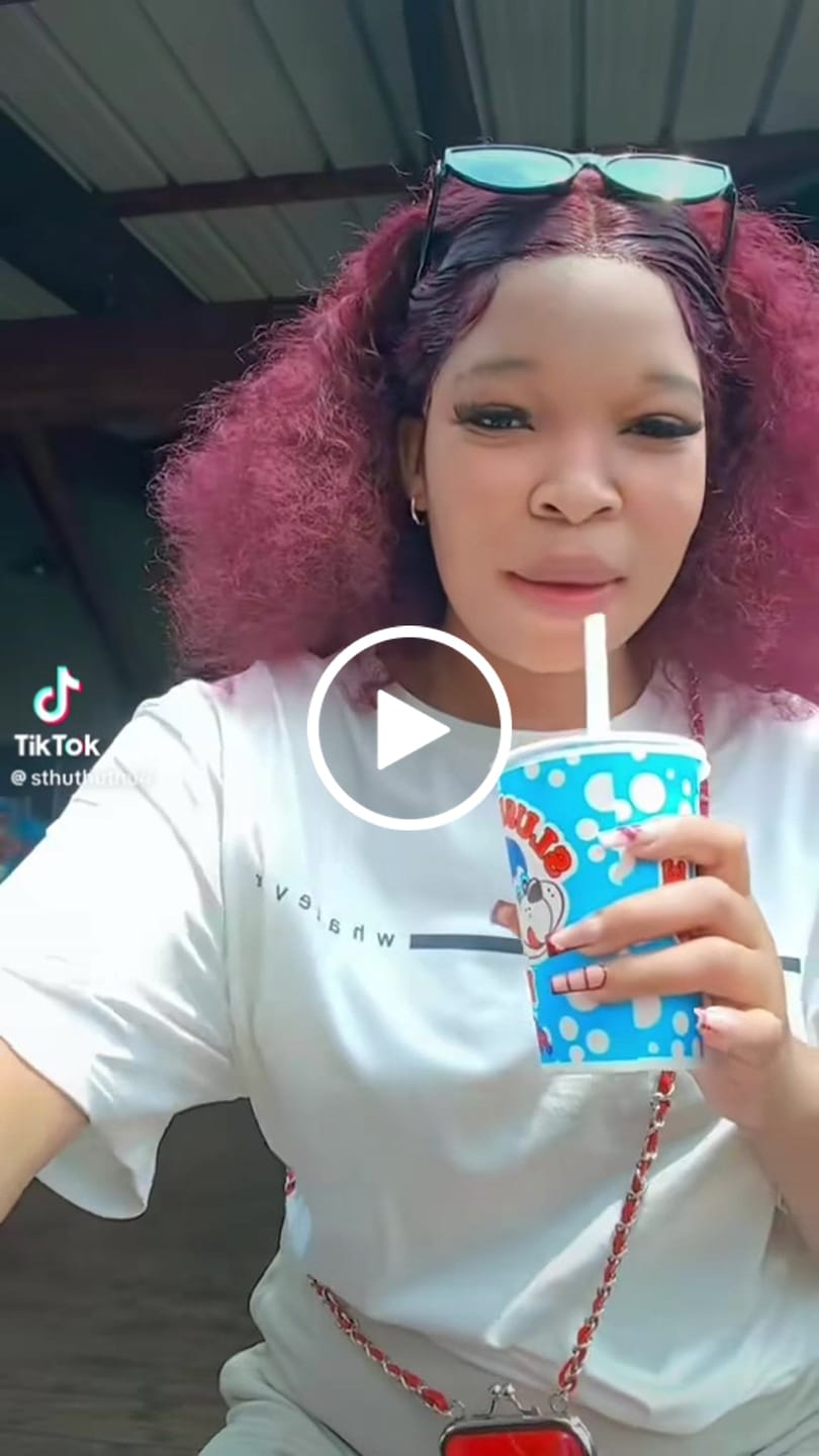 Customer video review of Rose Era Fashion Coin Purse