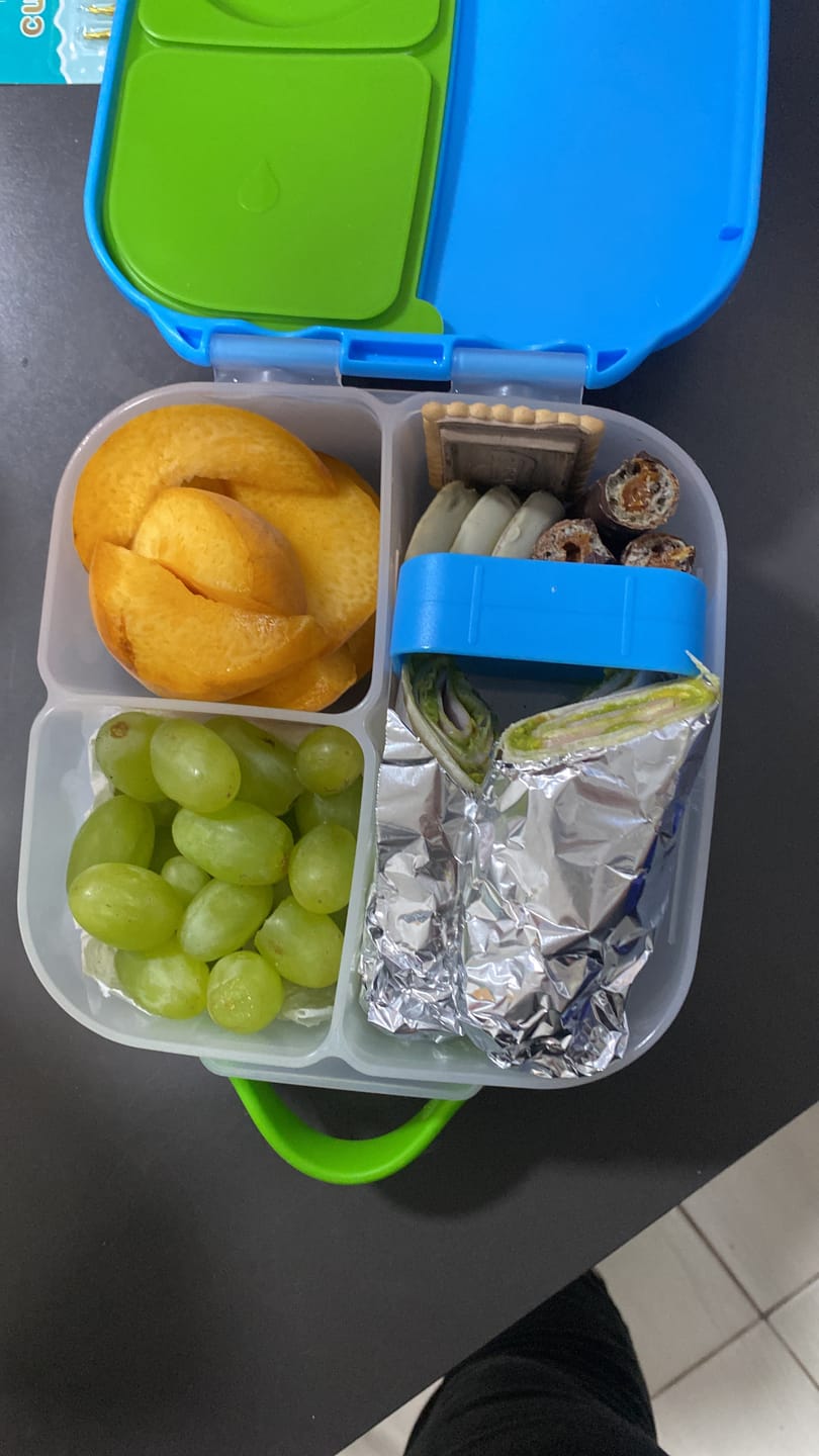 Customer photo review of Mini Lonchera b.box