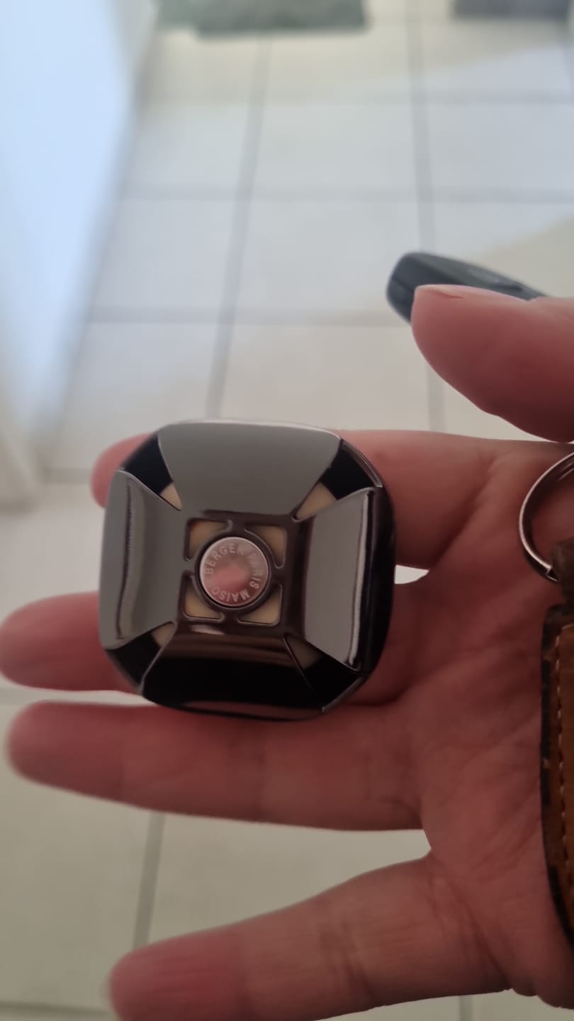 Customer photo review of Maison Berger Autoparfum Diffuser Eternity Gun metal / Lady Flower - Met navulling