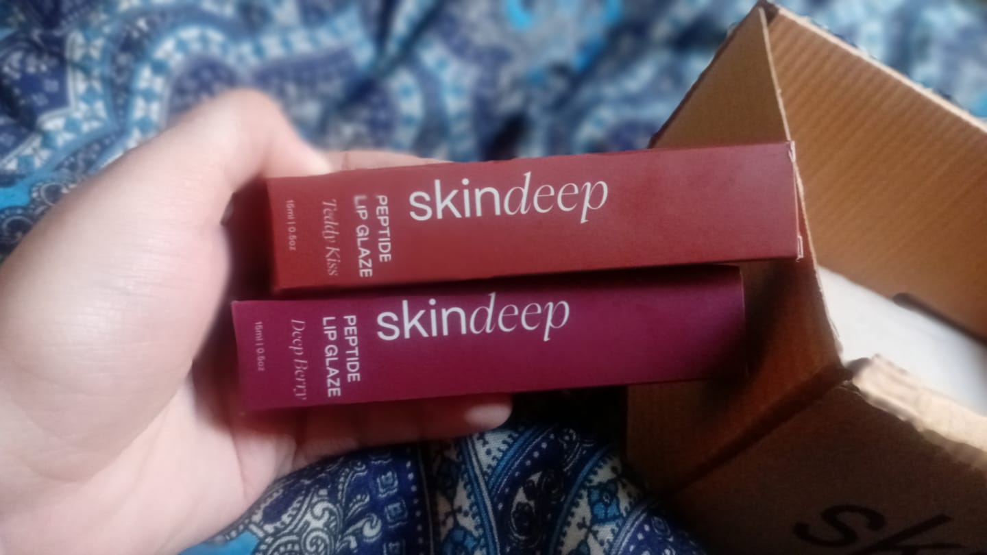 Customer photo review of Peptide Lip Glaze