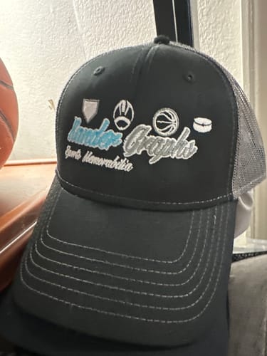Customer photo review of [12 Pack] Embroidered Trucker Hats
