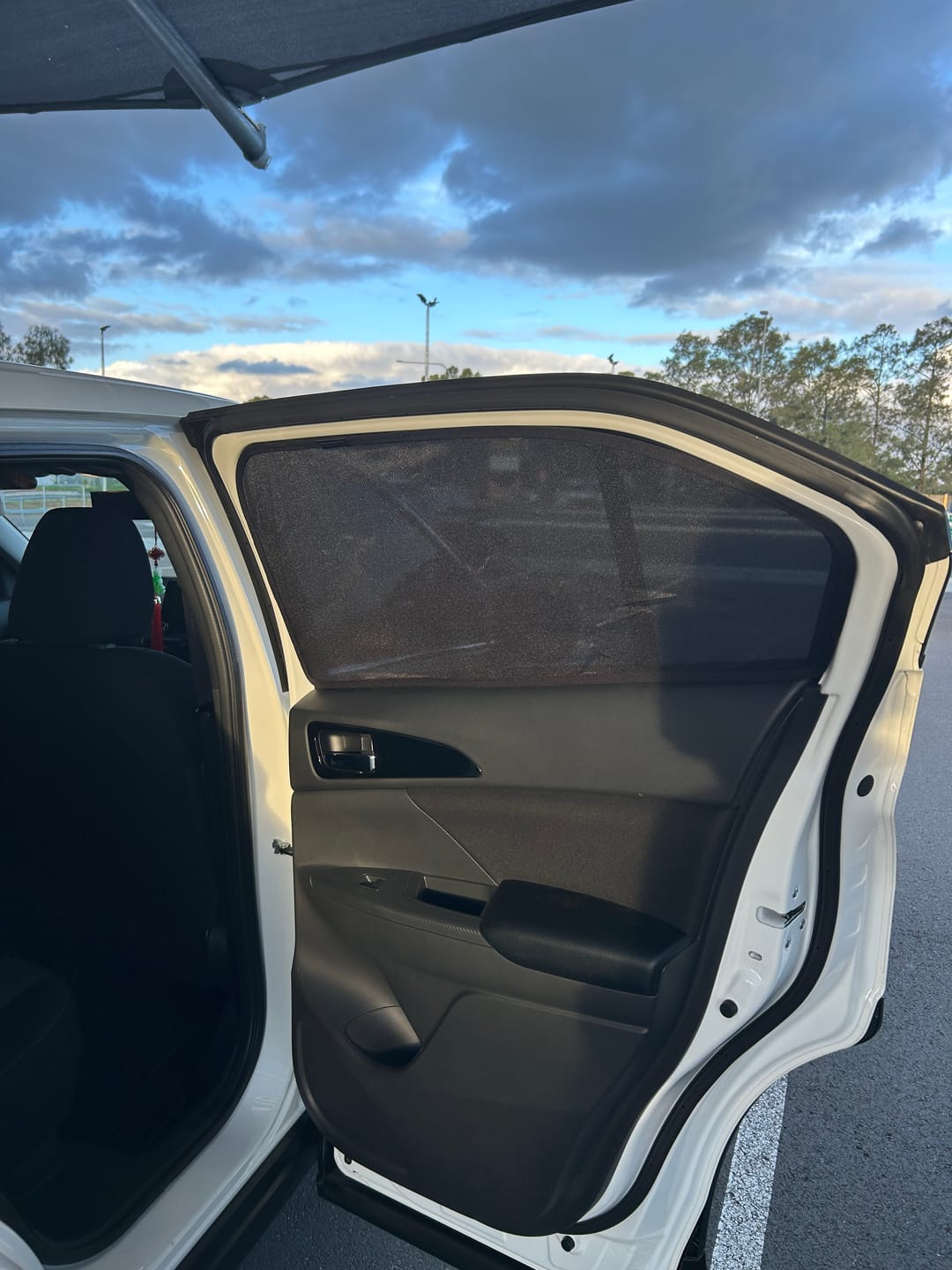 Customer photo review of Mitsubishi Eclipse Cross Rear Window Shades