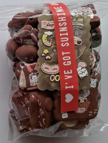 Customer photo review of Acrylic beads – Sweet Cocoa Dimoo for beadable pens, keychains, phone chains