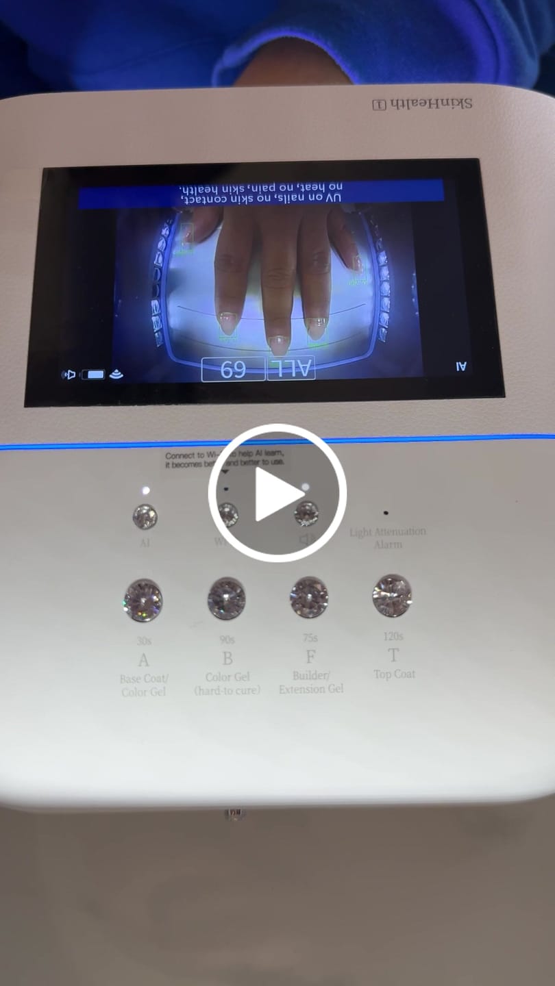 Customer video review of Skin Health No.1 AI Nail Lamp