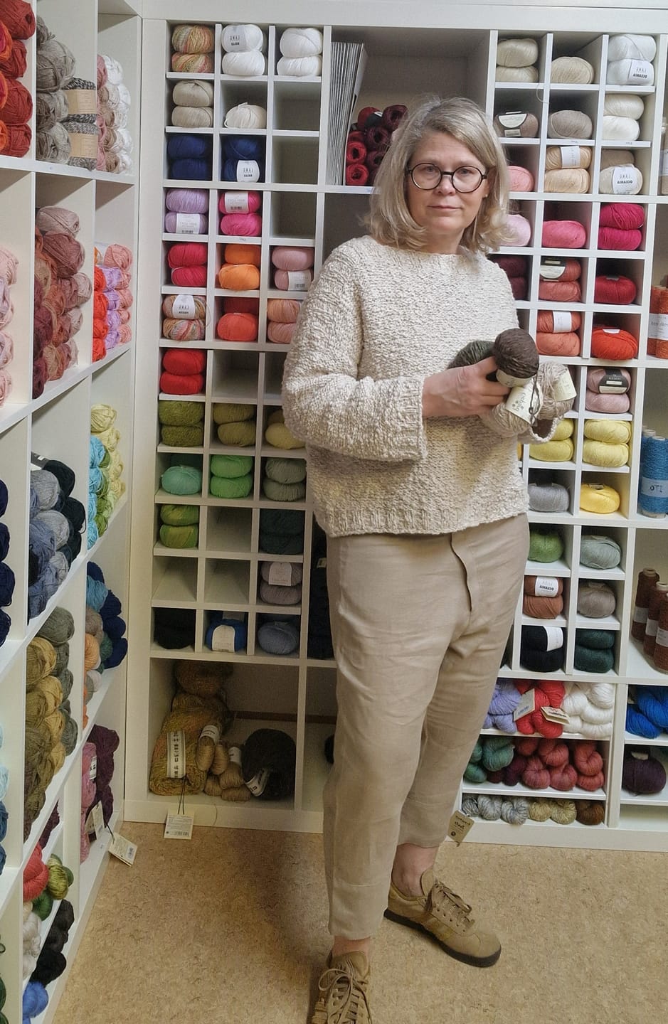 Customer photo review of Summer linen baggy pants in Dark grey