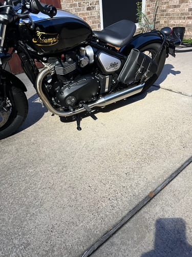 Customer photo review of Triumph Bobber Left Side Solo Bag - TBL01