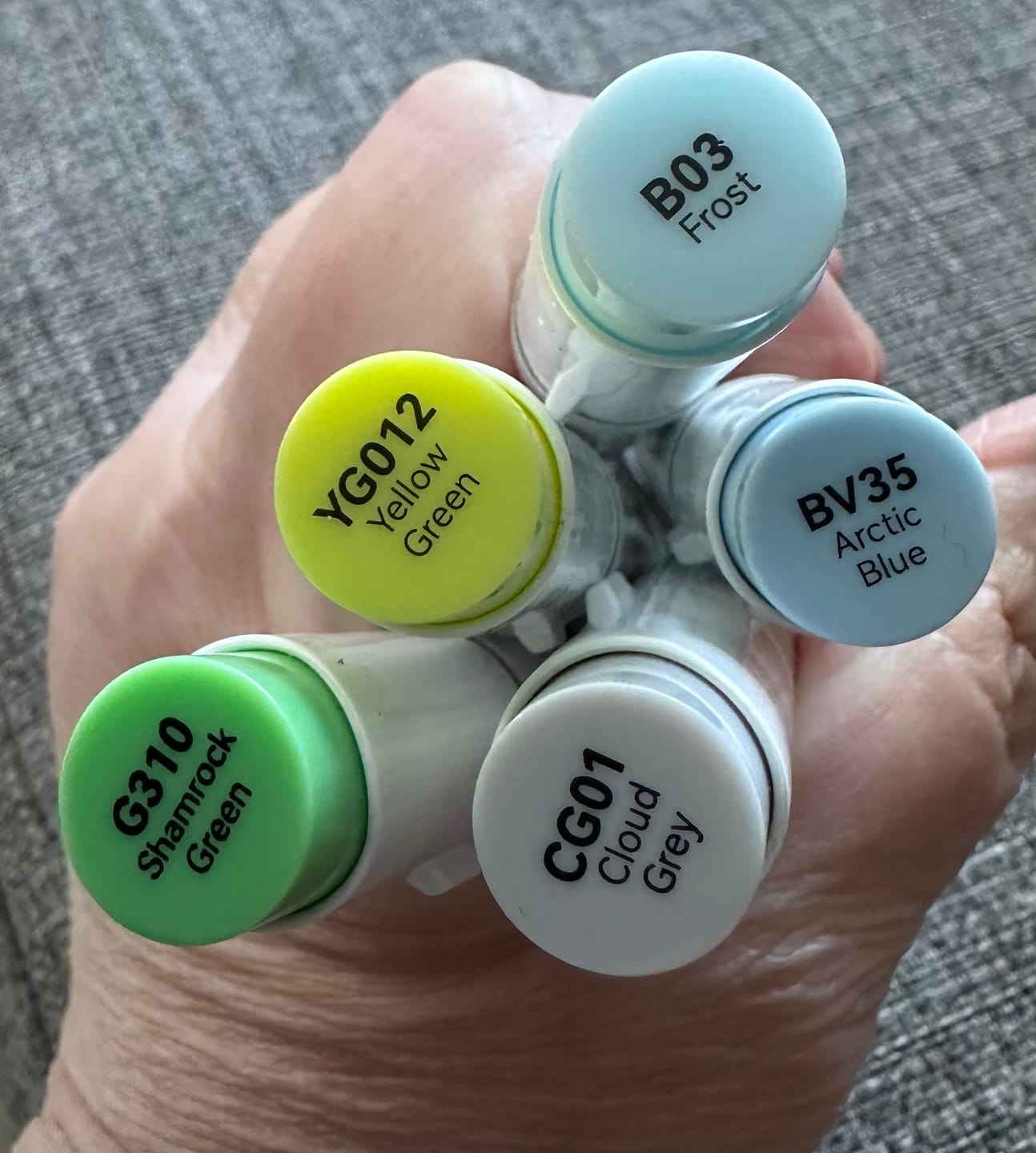 Customer photo review of Ohuhu Honolulu B BV35 (Replace B120) Individual Marker, Brush & Fine
