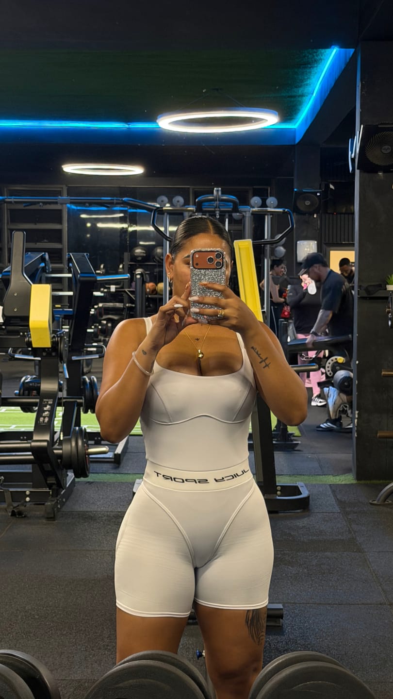 Customer photo review of Sexy Flow Juicy White