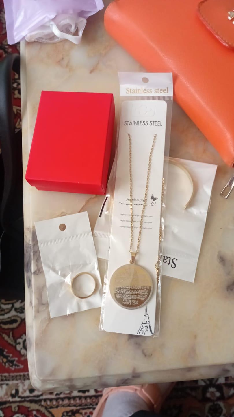 Customer photo review of Minikkoza® Manevi Değerli  Takı Seti     ( Kolye + Yüzük + Bileklik )