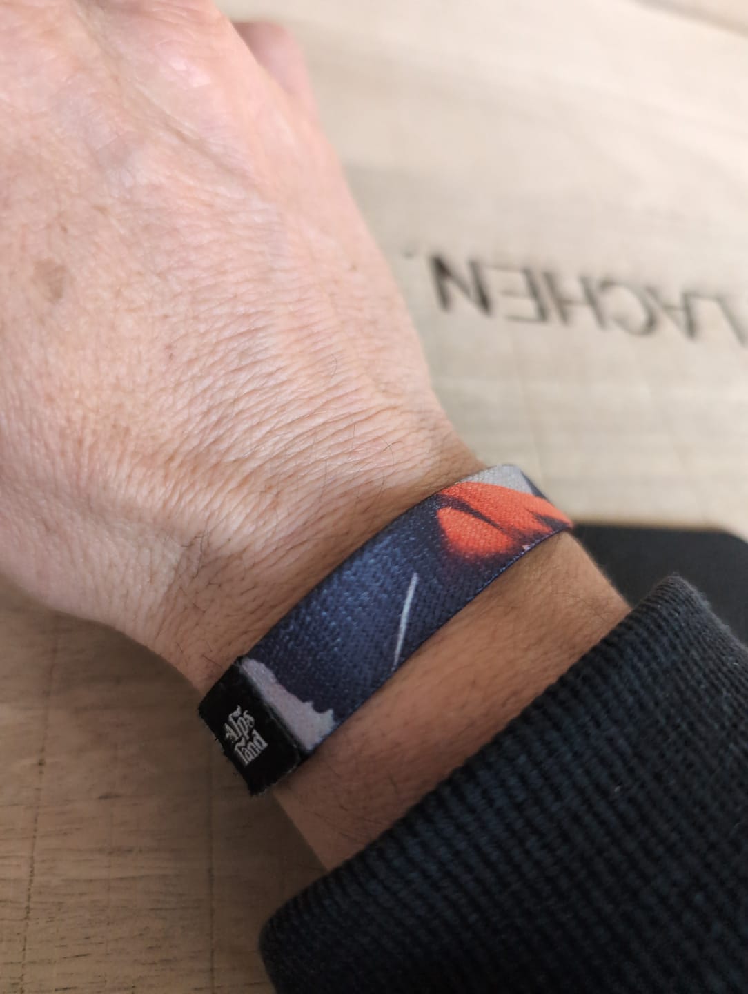 Customer photo review of Never Give Up - Elastisches Armband