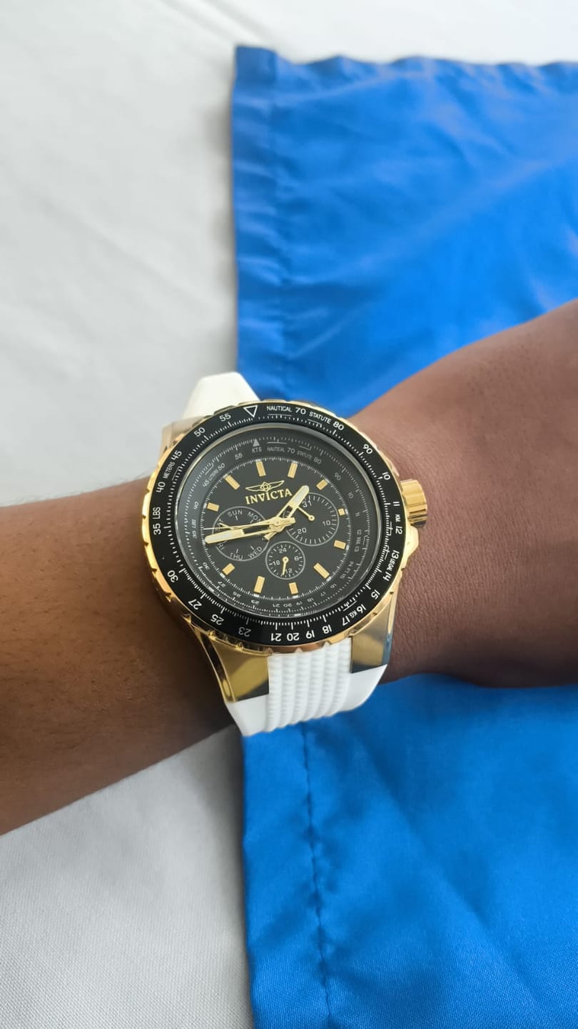 Customer photo review of Reloj Deportivo Para Hombre Invicta Aviator 39312 - Blanco