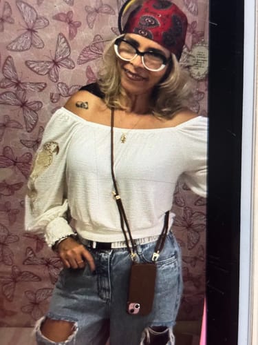 Avaliação com foto de um cliente sobre Case | Lavanda