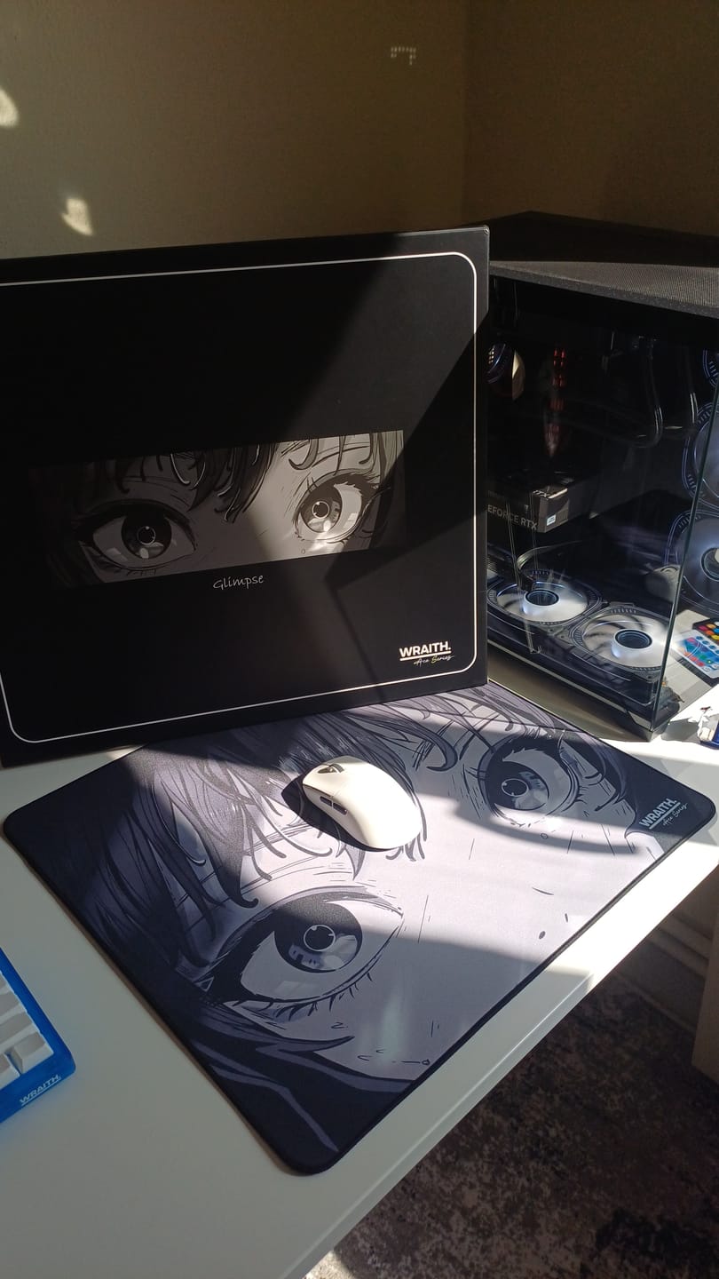Customer photo review of Wraith Ace Series [Glimpse] Limited Edition Poron Mousepad