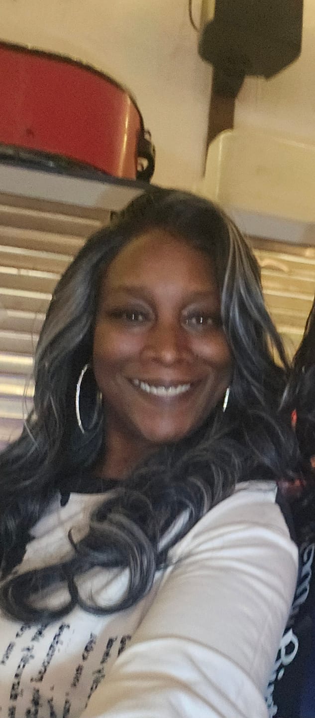 Customer photo review of Sensationnel Cloud 9 What Lace Glueless 13X6 HD Lace Frontal Wig - GLENNA