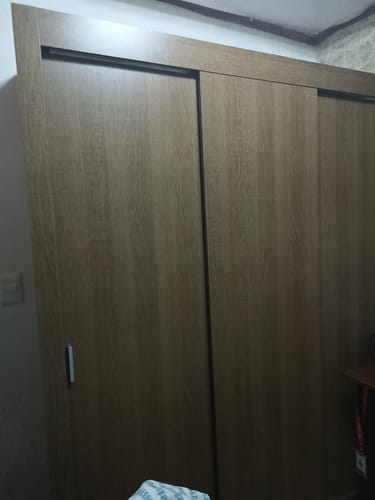 Customer photo review of Clóset Matrimonial Monaco 3 Puertas Corredizas - Marron