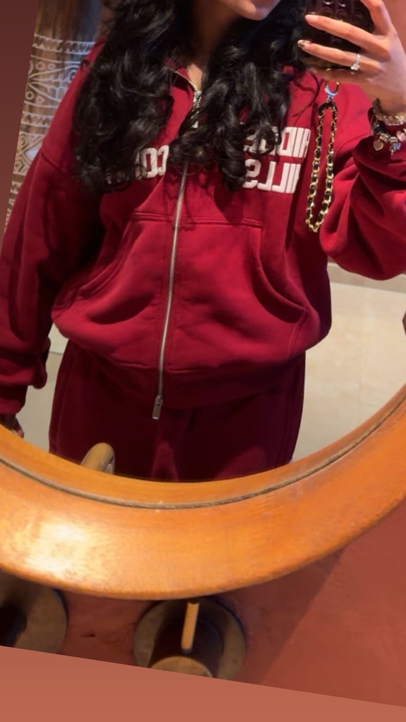 Customer photo review of GATED COMMUNITY ZIP HOODIE BURGUNDY