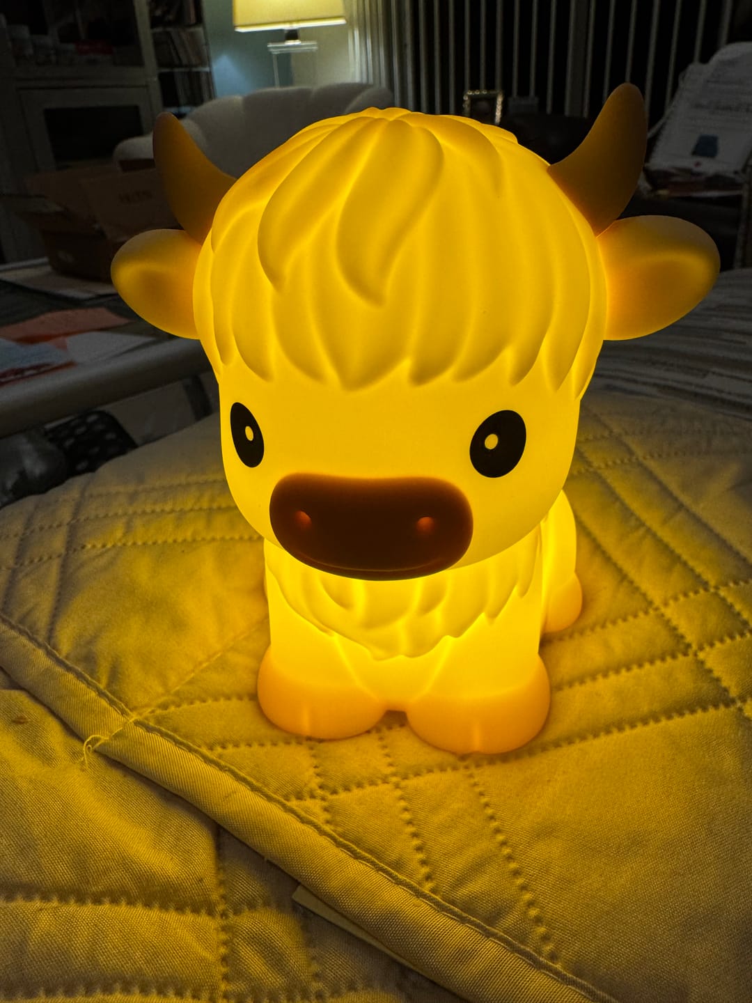 Customer photo review of MeWaii® Highland Cow Silicone Squishy LED Night Light - Perfect Gift for Kids and Girls