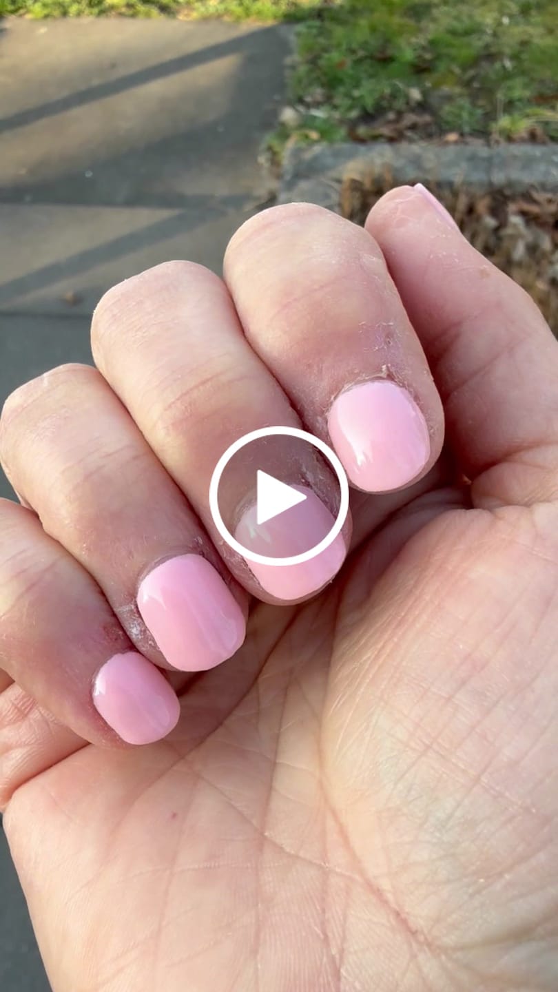 Customer video review of Limited Edition 5 - Mood Change Berry Dipping Powder