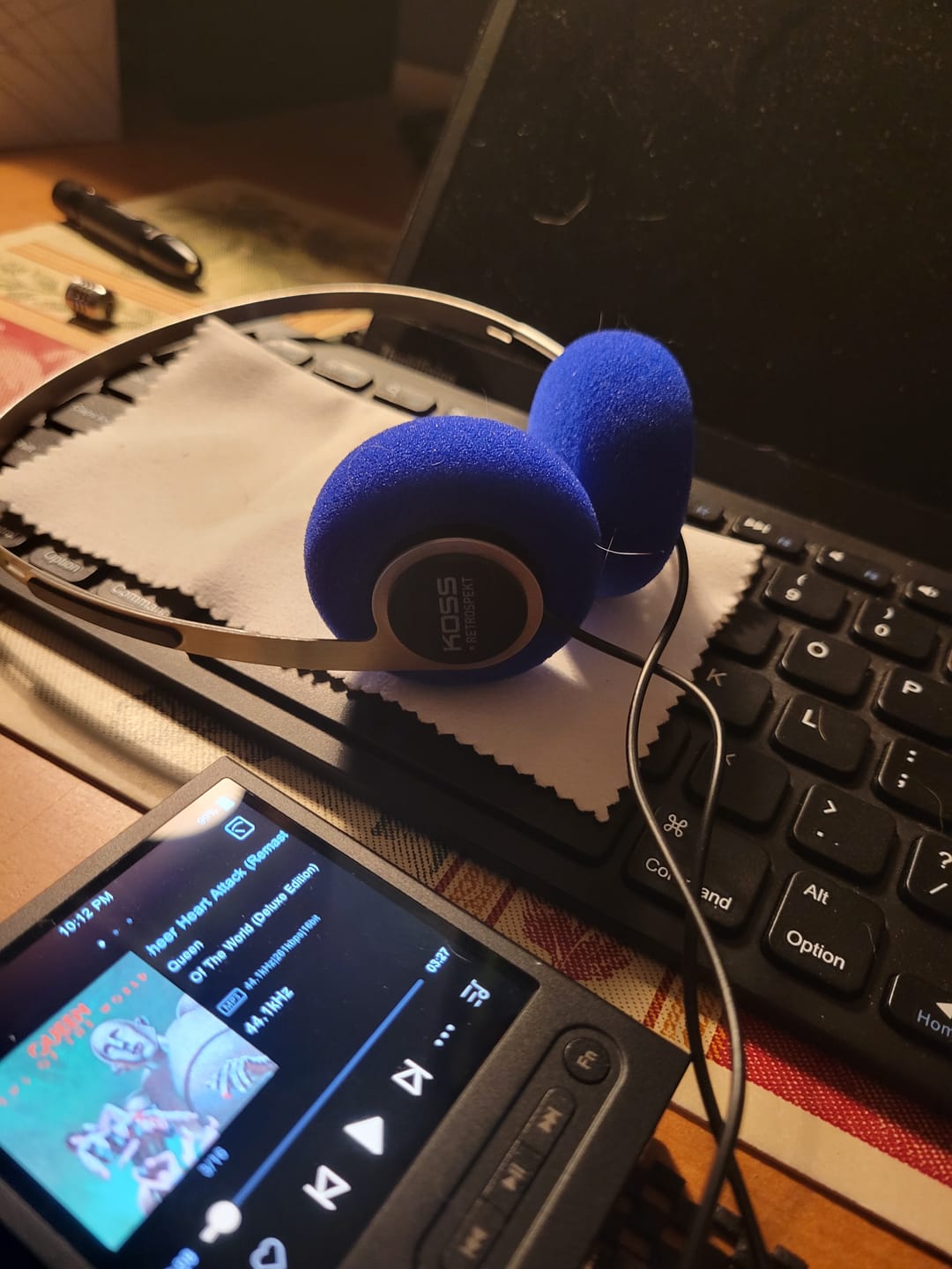 Customer photo review of Thick Replacement Foam Pad Cushions for Headphones - 2" Diameter