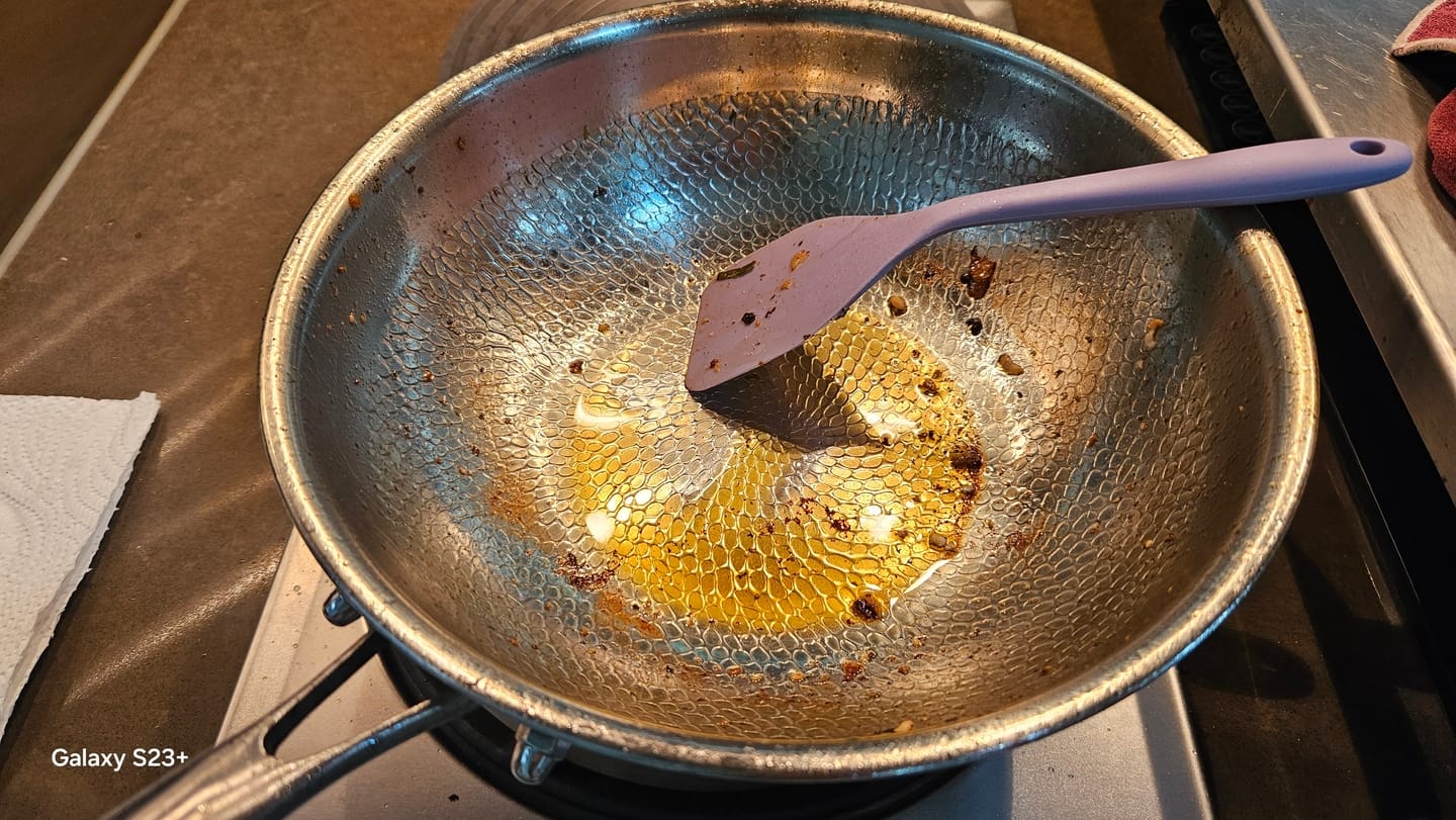 Customer photo review of Gehämmerte Titanpfanne