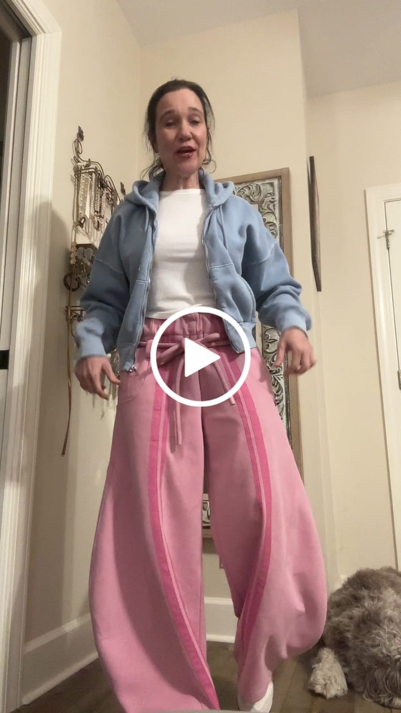 Customer video review of Aelfric Eden Stripe Super Baggy Barrel Sweatpants