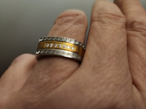 Customer photo review of Men's Empire Ring