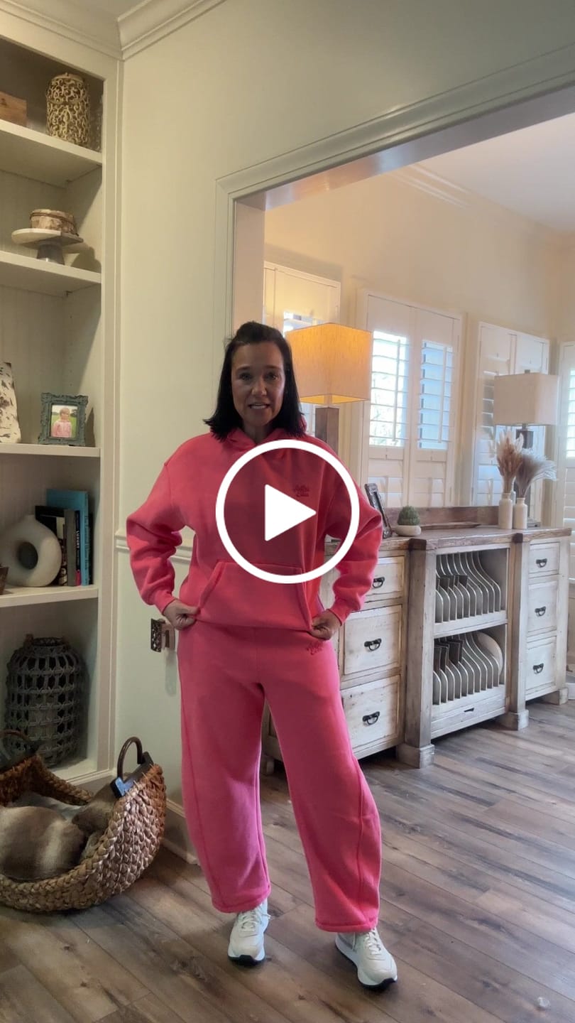 Customer video review of Soufflé Baggy Hoodie Sets