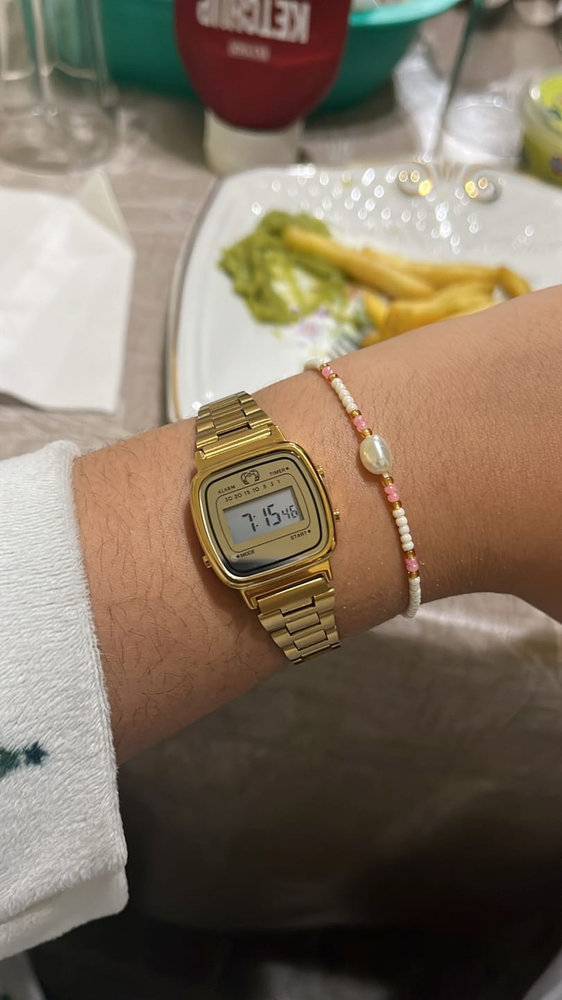 Customer photo review of Reloj Vintage Mini ~ GoldPassion