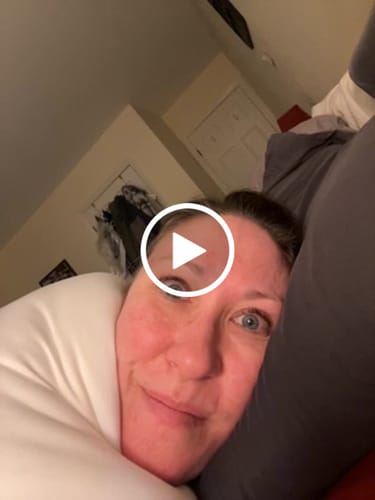 Customer video review of MarshMellow Comforter