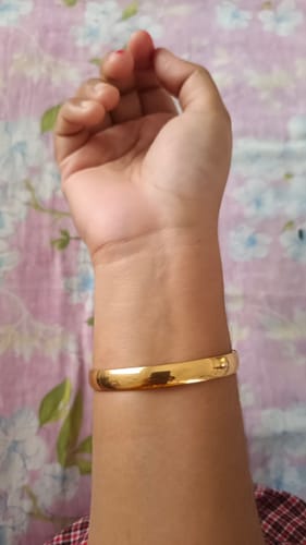 Customer photo review of Plain Stackable Bangle Bracelet |4MM