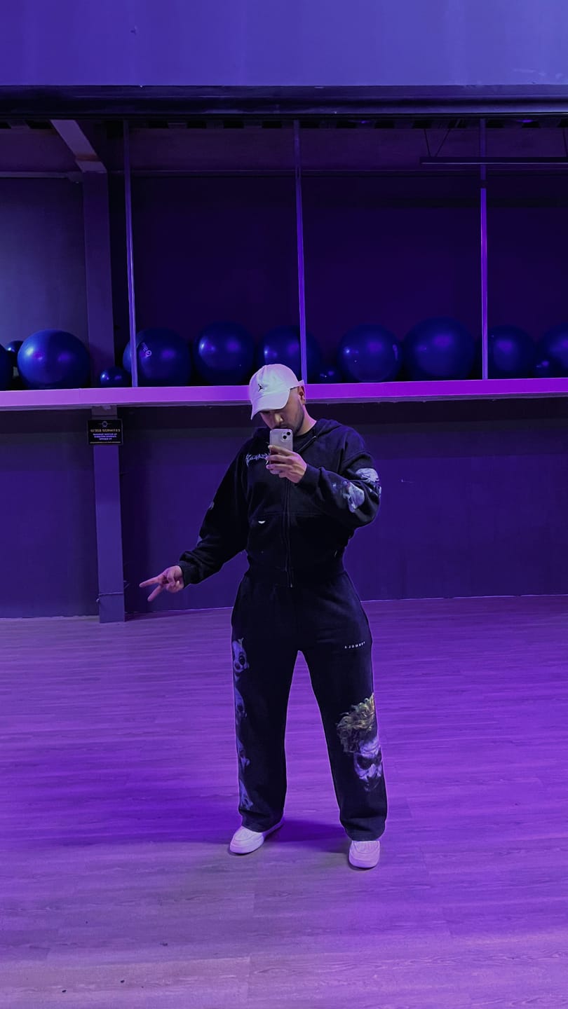 Customer photo review of 2158 - Batman Legends Joggers