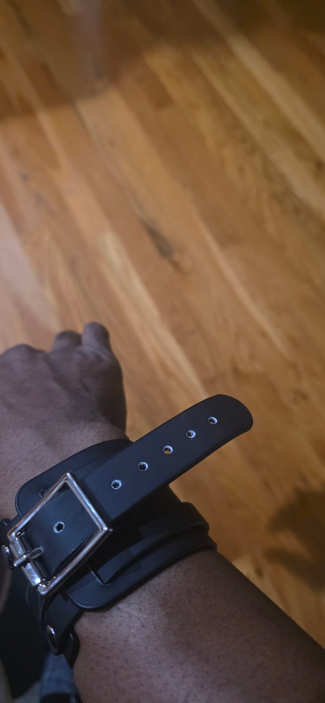 Customer photo review of Unisex Color-Changing Leather Dual-Wear Bracelet-Black to Skull (Heat Reactive)