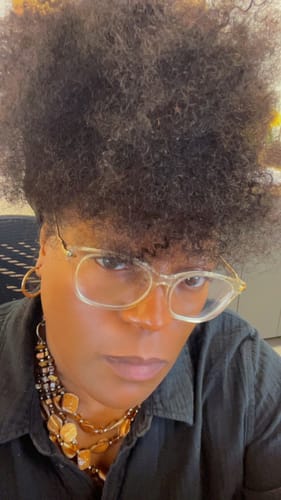 Customer photo review of CurlyMe 3 In 1 Half Wig Afro Kinky Curly Glueless Install Half Wig With Draw-string Beginner Friendly