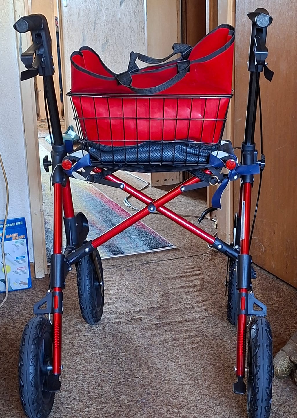 Customer photo review of Outdoor-Rollator Tabas (EXTRA LEICHT - 8,65 kg)