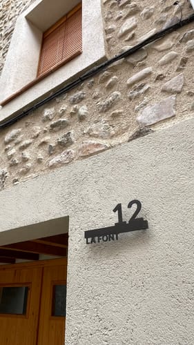 Customer photo review of Numero civico e testo sagomato modello Line 02 Alluminio