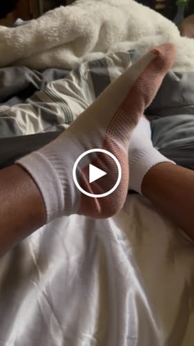 Customer video review of Copper Compression Ankle Socks (1-Pack)