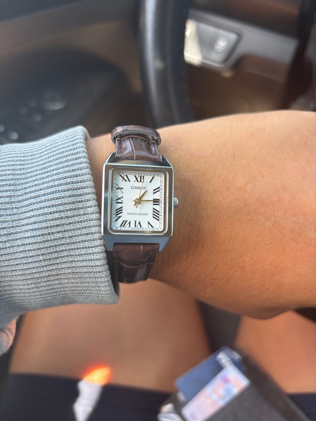 Customer photo review of Reloj Casio Tank Análogo LTP-V007L-7B2UDF Cuero Dial Blanco