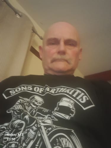 Customer photo review of SONS ARTHRITUS 026 T Shirt